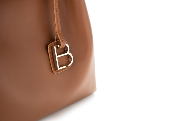 Lucky Bees Bandolera Tan